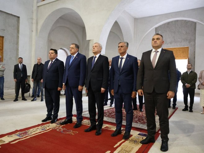 Delegacije Srpske i Rusije u posjeti Hramu Preobraženja Gospodnjeg (FOTO)