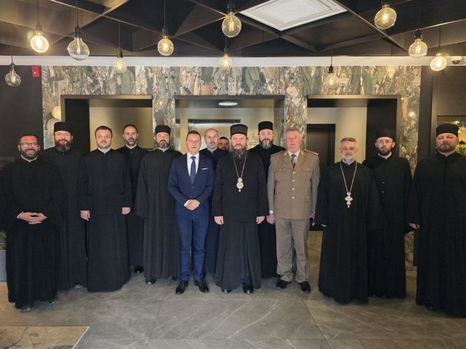 Goganović i Knežević sa vladikom Sergijem: Svi izazovi se mogu prevazići kada postoji sloga i okupljenost oko SPC