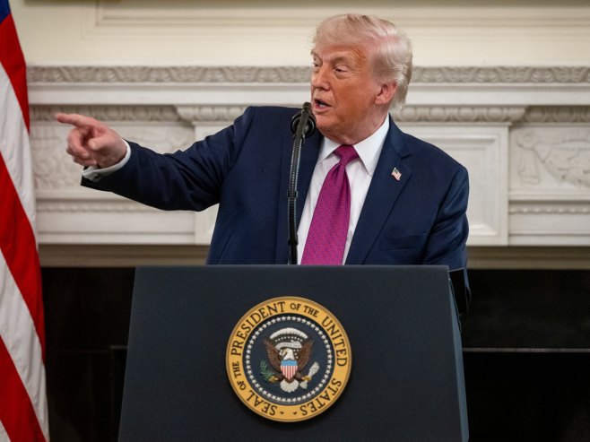 Tramp: Iran se urušava finansijski