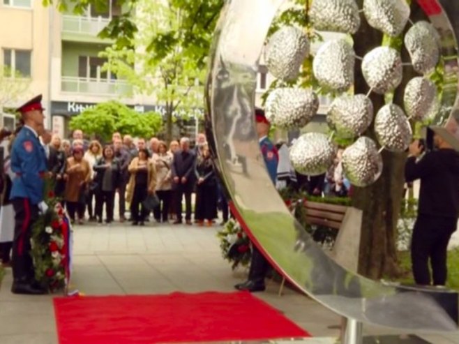 Spomenik 12 beba - Foto: RTRS