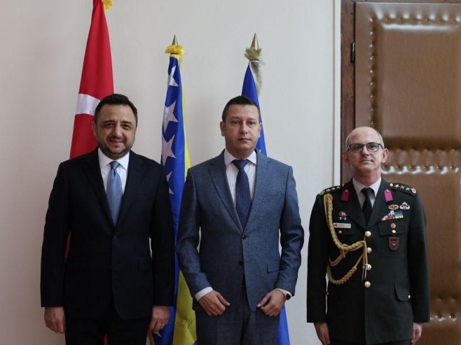 Goganović sa Aksekijem i Kulom - Foto: SRNA