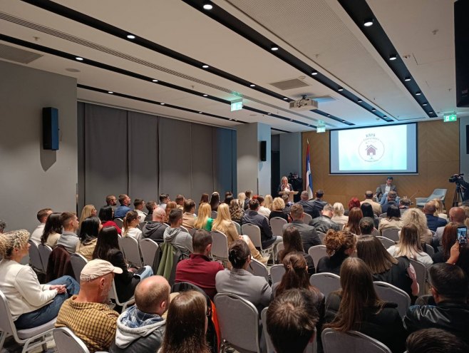 Malagurski u Banjaluci o životu u Kanadi i povratku: Razbijati mitove o inostranstvu