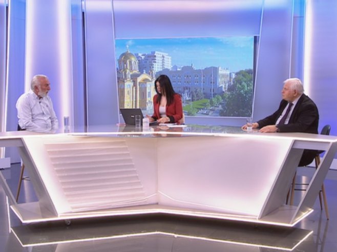 Uvođenje uniformi u škole - rješenje za red i jednakost ili  zastarjeli koncept? (VIDEO)