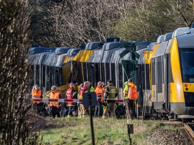 Sudar dva voza na sjeveroistoku Danske, četiri osobe u kritičnom stanju (VIDEO)