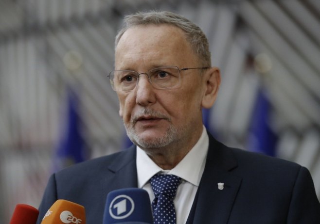 Božinović: Pod nadzorom policije lice koje se dovodi u vezu sa oštećenjem hrama