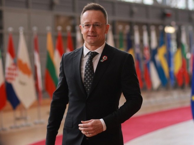 Sijarto: Zbog bolesti razmatram dalji javni angažman