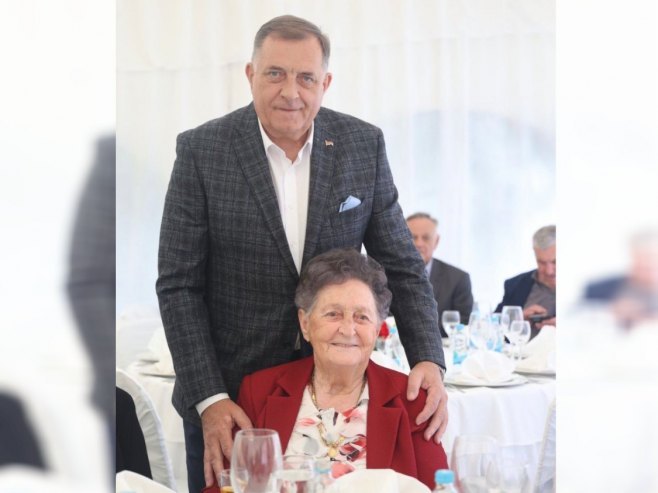 Preminula majka Milorada Dodika