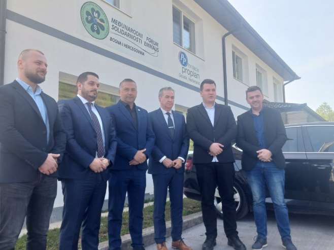 Puhovac posjetio Emmaus centar u Srebrenici; Velika podrška Vlade Srpske