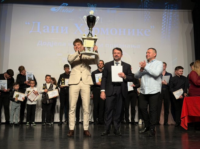 Aleksa Branković pobjednik festivala "Dani harmonike" u Bijeljini