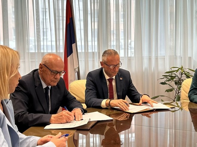 Potpisan ugovor o dodjeli sredstava za banjsku rehabilitaciju penzionera