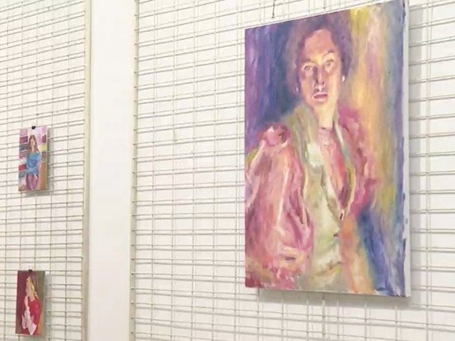 U Banjaluci otvorena samostalna izložba "Lice bliskosti"