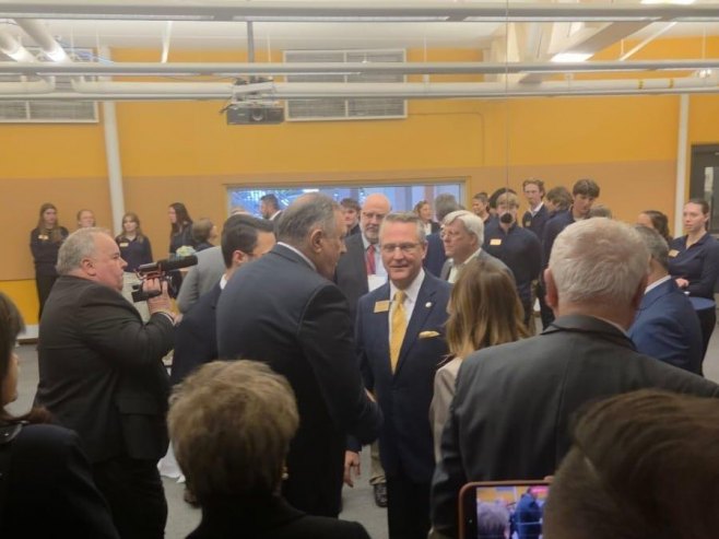 Dodik uz aplauz dočekan na DŽadson Univerzitetu gdje će mu biti dodijeljena prestižna nagrada (VIDEO)