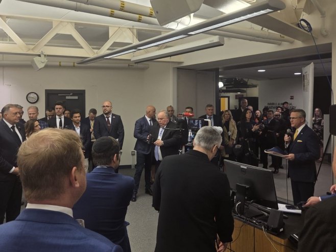 Vargas: Prvi put nagrada za demokratiju jednom svjetskom lideru – priznanje Dodiku za vjeru, napor i žrtvu (FOTO)