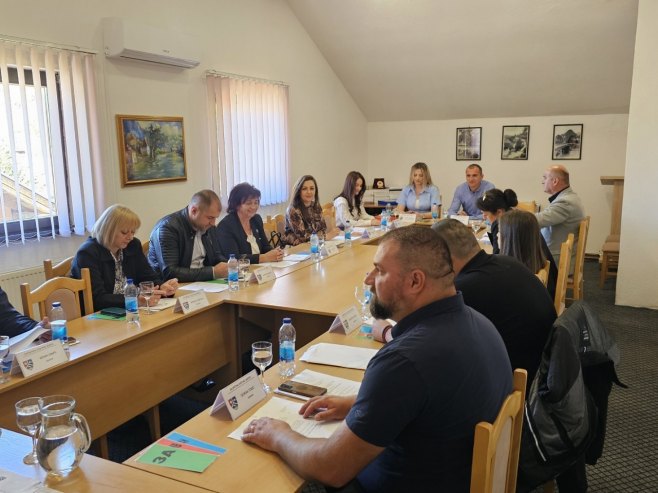 Sjednica Skupštine opštine Јezero - Foto: RTRS