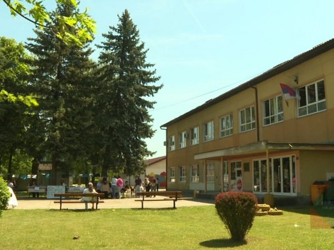 "Znanje koje stvara"- proljećni bazar učenika i profesora Tehnološke škole u Banjaluci