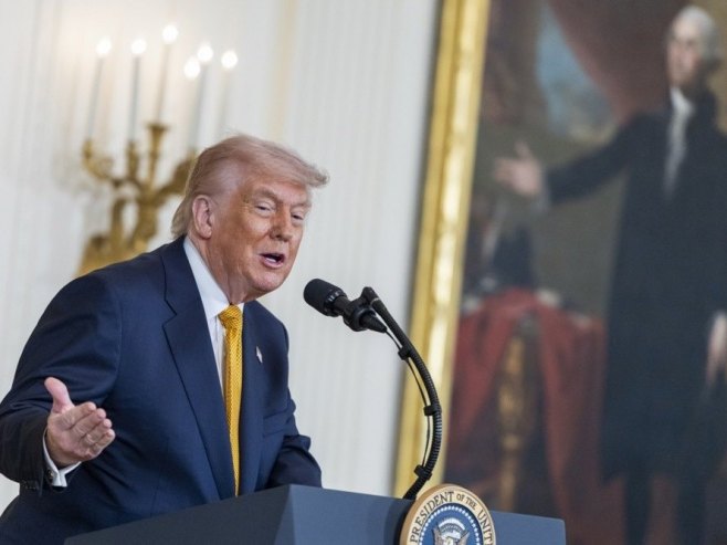 Donald Tramp (Foto: EPA/SHAWN THEW) - 