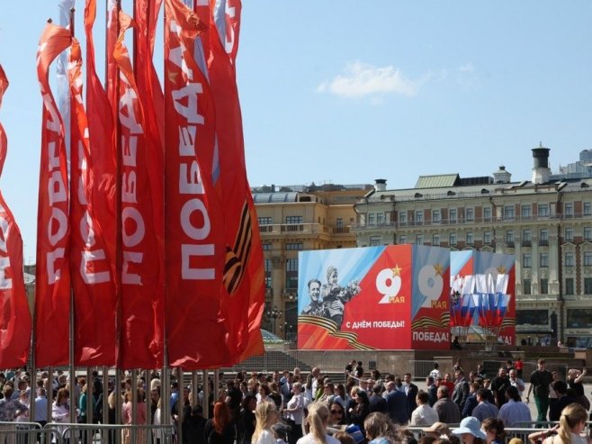 Pripreme za Dan pobjede (Foto: EPA/MAXIM SHIPENKOV) - 