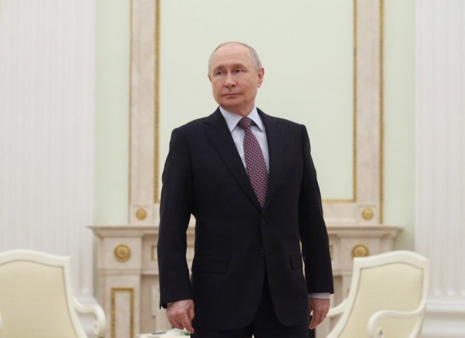 Putin: Dan pobjede - sveti praznik za Rusiju