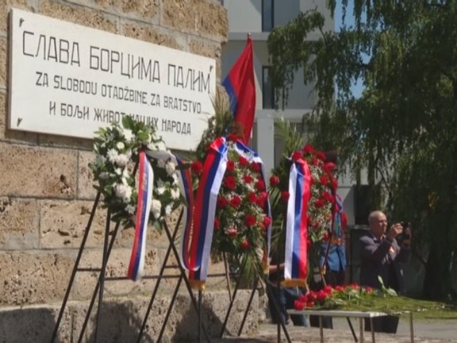 Povodom 9. maja - Dana pobjede nad fašizmom u Banjaluci položeni vijenci i cvijeće