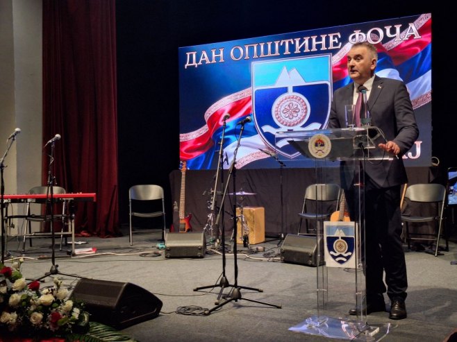Miniću uručena Povelja opštine: U Foči sjedinjeno sve što je potrebno čovjeku