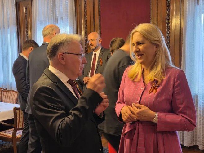 Kalabuhov i Cvijanović (Foto: instagram.com/zeljka.cvijanovic/) - 