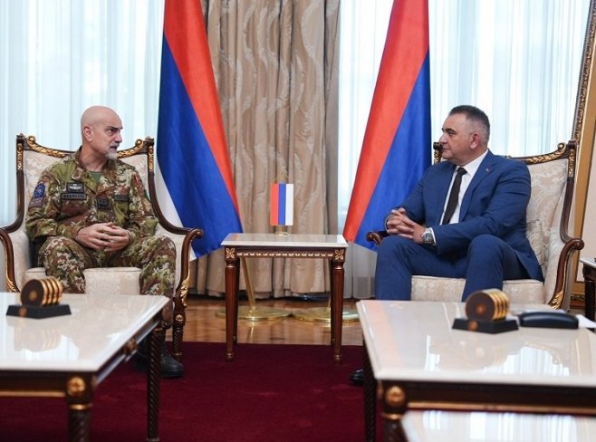 Minić primio u nastupnu posjetu komandanta EUFOR-a Minić primio u nastupnu posjetu komandanta EUFOR-a - Foto: Ustupljena fotografija