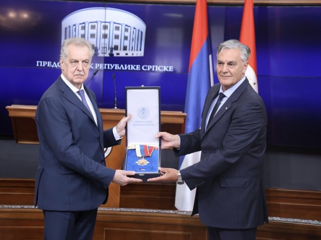 Dodjela ordena (Foto: x.com/MiloradDodik) - 
