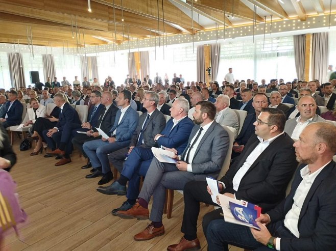 Sve veći razdor SDS-a i PSS-a zbog kandidatura: Raspala se skupštinska većina u Modriči