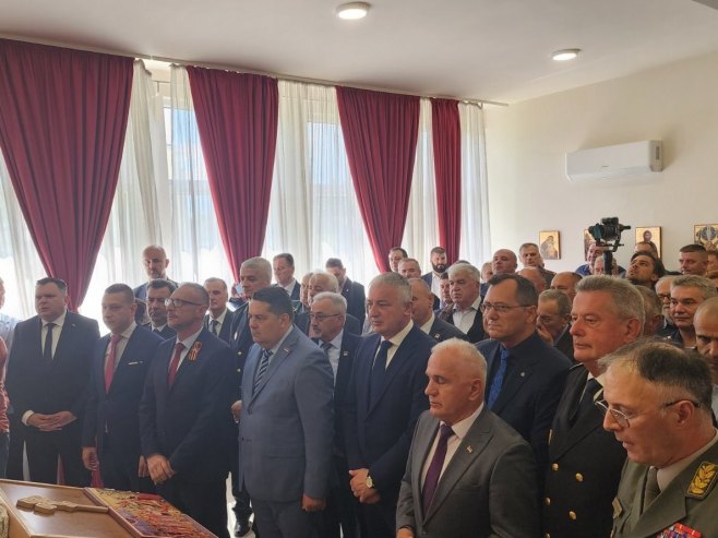 34 godine od formiranja VRS; Život za slobodu srpskog naroda dalo više od 23.000 boraca