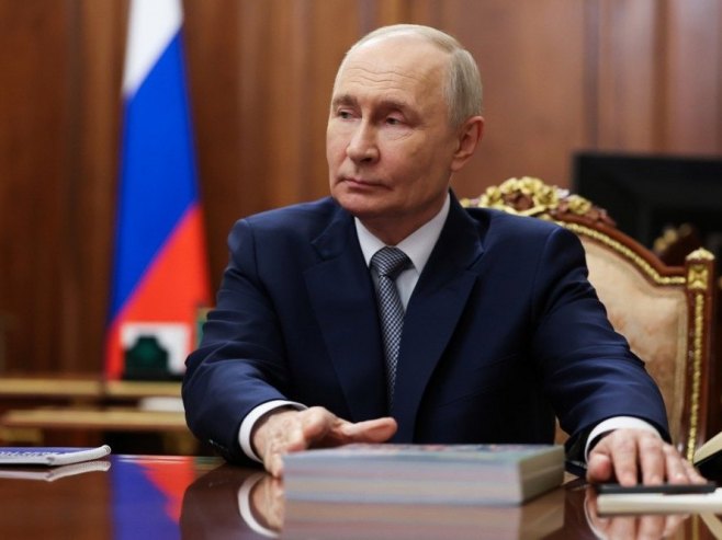 Putin: Rusija će nastaviti da modernizuje i razvija svoje strateške nuklearne snage
