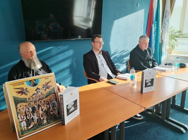 Zbornik „Srbi u Bosanskoj Krajini – seobe, ratovi i stradanja“ - Foto: RTRS