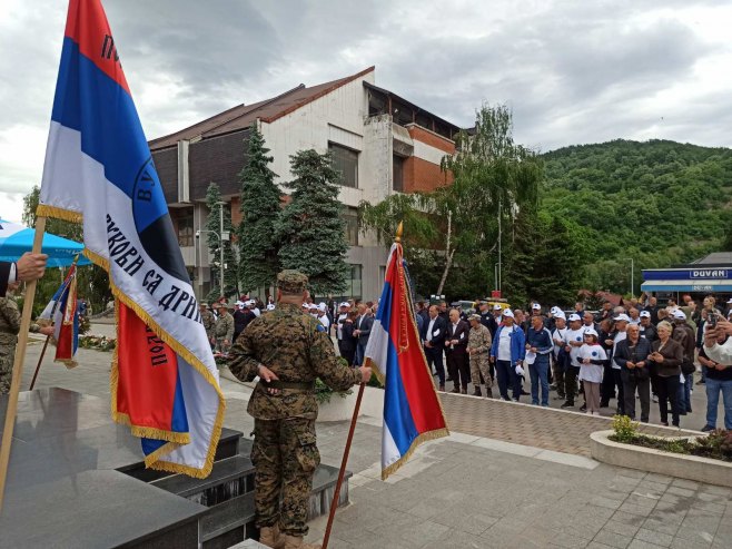 Zvornik: Sjećanje na "Vukove sa Drine" Zvornik: Sjećanje na "Vukove sa Drine" - Foto: SRNA