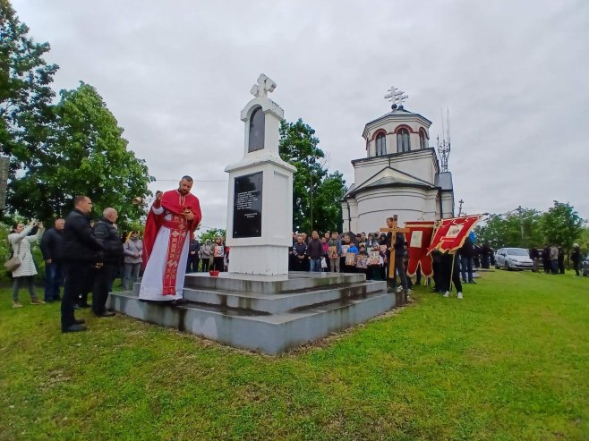 Obilježene 34 godine od stradanja i progona Srba u Brodu