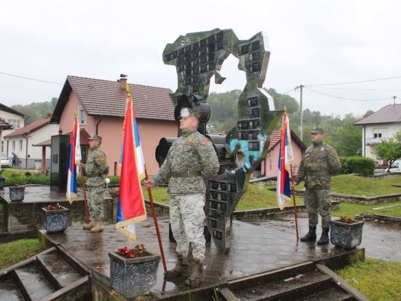 U Priboju kod Lopara obilježen dan Druge majevičke brigade (FOTO)
