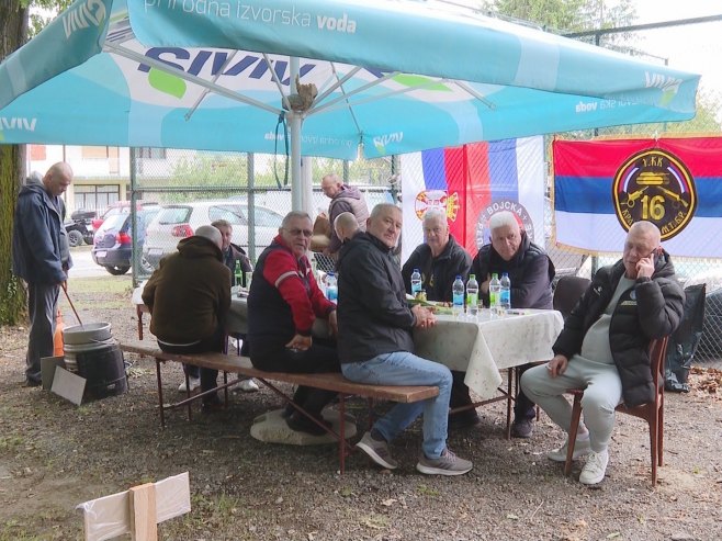 "Slatinska kutljača" okupila brojne ekipe i posjetioce (FOTO)