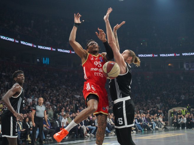 Košarkaši Partizana bolji od Zvezde u polufinalu ABA lige