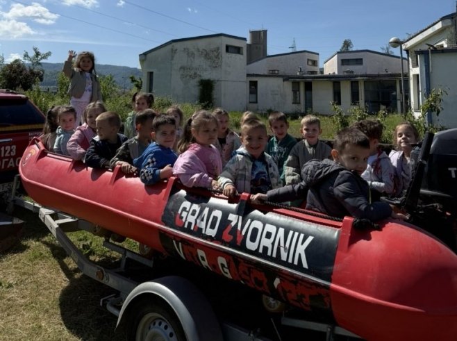 Zvornik: Predškolci učili kako postupiti u slučaju požara