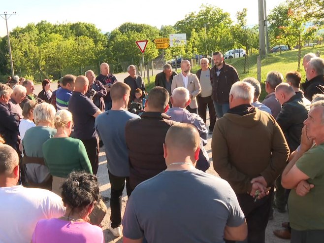 Bistrica, protest građana - Foto: RTRS