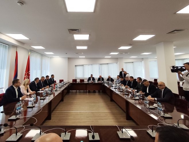 U Banjaluci sastanak vladajuće koalicije; Konferencija za novinare na RTRS