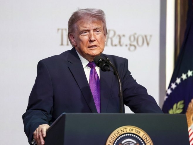 Donald Tramp (foto: EPA/JIM LO SCALZO / POOL) - 