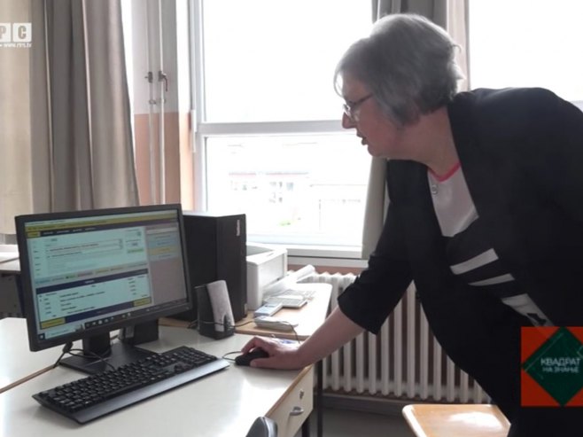 Doboj: Knjigovodstvo nije bauk - profesorka osmislila, učenik pretočio program u praksu (VIDEO)