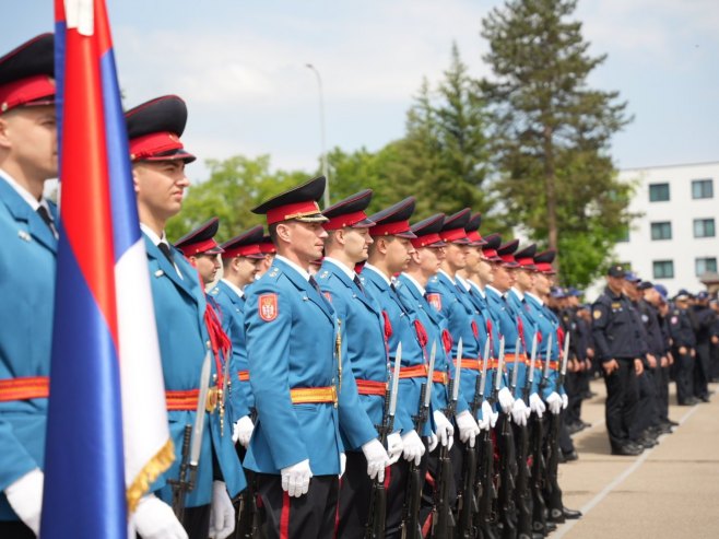 Kadeti MUP Srpske položili zakletvu; Budimir: Novi policijski kadrovi su čuvari otadžbine (FOTO)