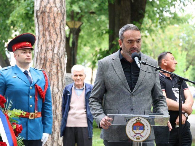 Bojić: Danas formiramo "aleju sjećanja" 12 banjalučkih beba