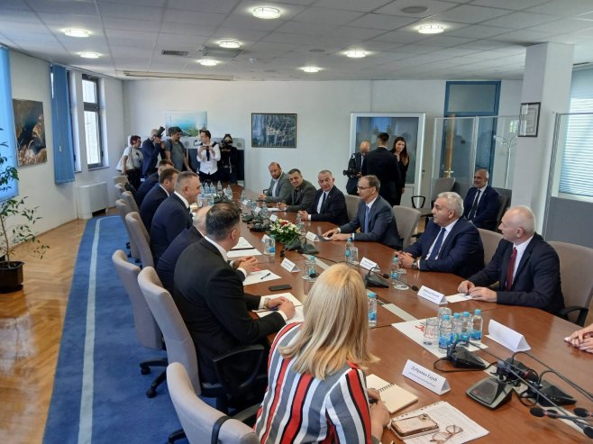 U Trebinje stigao Macut; U toku radni sastanak sa Minićem (VIDEO)