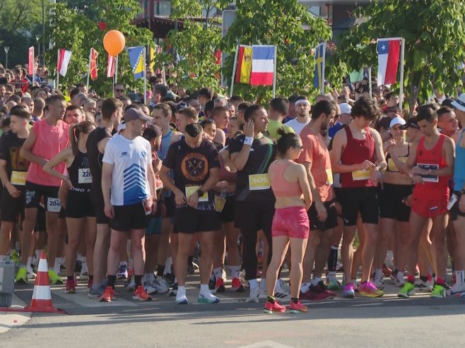 Borbelj i Sabo pobjednici" Banjalučkog polumaratona (VIDEO)