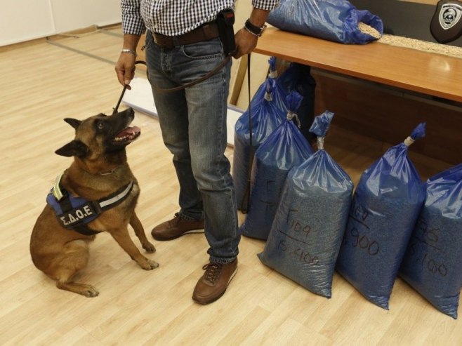 Razbijena narko-banda, zaplijenjeno 10,5 kilograma heroina