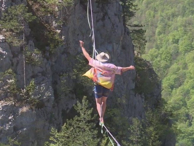 "Šetnja trakom po vazduhu" nova turistička ponuda Foče (VIDEO)
