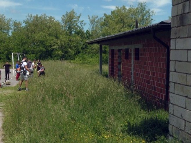 Mještani banjalučkog naselja Krčmarice uzeli stvar u svoje ruke - uredili prostor oko dva društvena doma