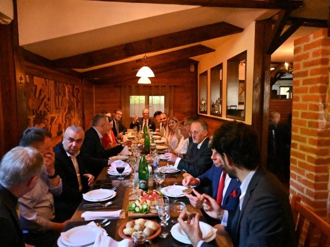 Minić i general Flin razgovarali o globalnim izazovima i ekonomskom razvoju Republike Srpske (FOTO)