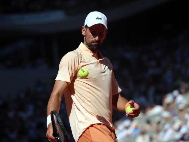 Novak Đoković (foto: EPA/CHRISTOPHE PETIT TESSON) - 